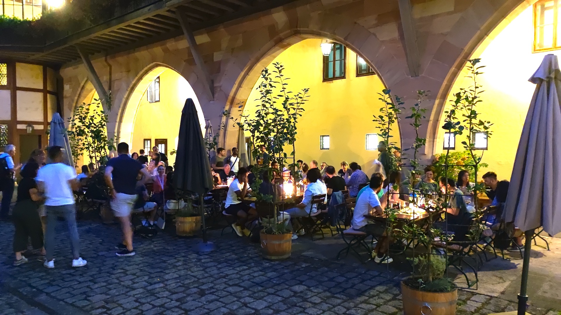 Global Locals, English Stammtisch Nuremberg at Heilig-Geist-Spital